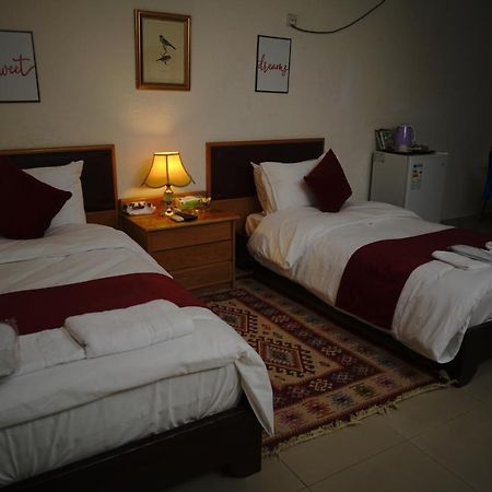 Petra Home Hotel Wadi Musa Zewnętrze zdjęcie