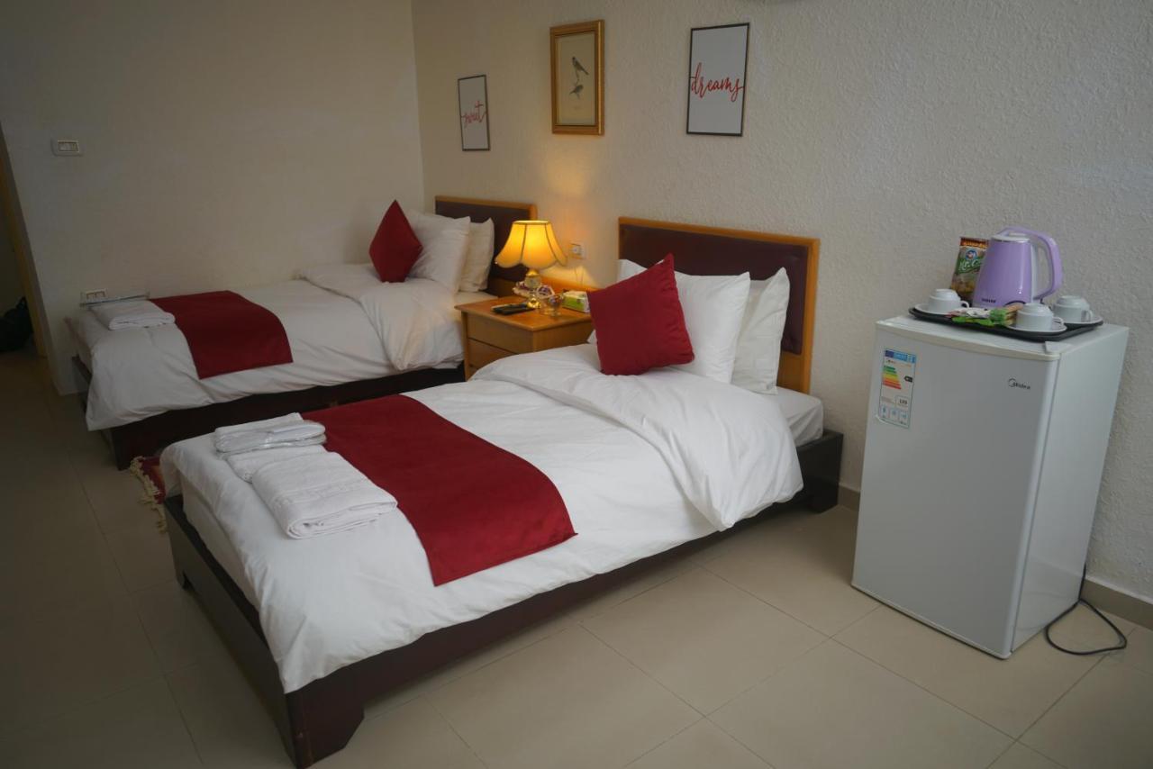 Petra Home Hotel Wadi Musa Zewnętrze zdjęcie