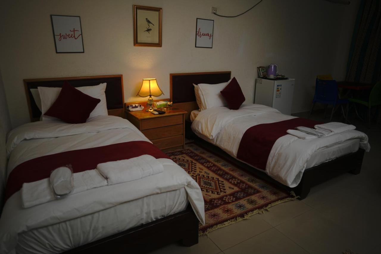 Petra Home Hotel Wadi Musa Zewnętrze zdjęcie
